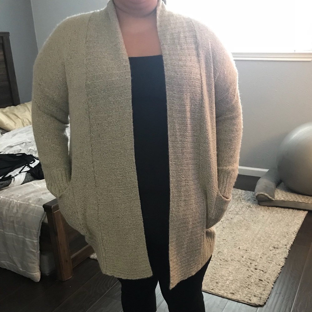 Plus size cream cardigan
